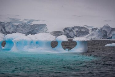 Des nanoplastiques pouvant pénétrer dans le sang humain sont désormais découverts jusqu'en Antarctique