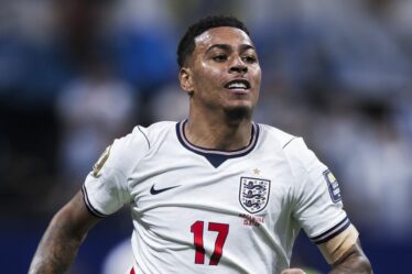 Chelsea accepte le transfert de Morgan Rogers de 117 millions de livres sterling, laissant Arsenal stupéfait