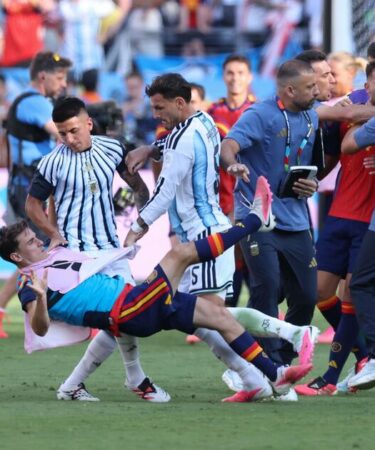 Coupe du Monde EN DIRECT : la FIFA lance une enquête sur l'Argentine alors que des joueurs espagnols ont été « frappés »