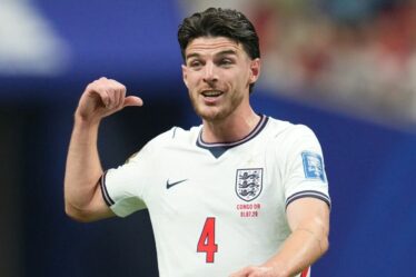 Declan Rice suscite de nouvelles craintes de blessures alors que la star anglaise part dans une « douleur terrible »