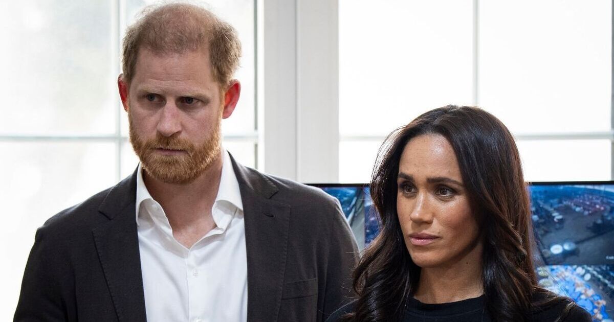Famille royale EN DIRECT : le prince Harry "doit convaincre Meghan Markle" ou "la porte se fermera pour toujours"