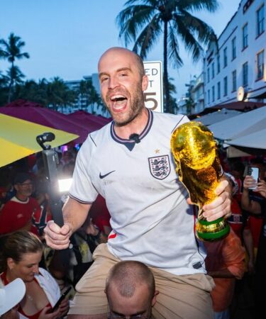 Je suis entré dans une immense foule norvégienne avec mon maillot anglais – ce qui s'est passé ensuite a été choquant.