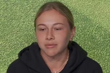 La star de Wimbledon snobe la finale alors qu'elle change d'allégeance après les larmes de la conférence de presse