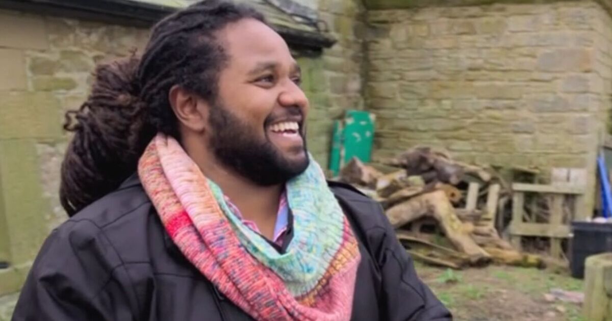 L'animateur de BBC Countryfile, Hamza Yassin, est bouleversé alors qu'il écrit l'histoire lors de son émission