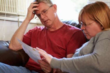Les personnes âgées de 49 à 55 ans ont émis un avertissement de pension d'État de 12 500 £