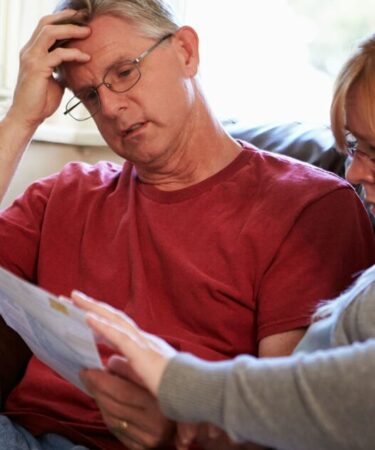 Les personnes âgées de 49 à 55 ans ont émis un avertissement de pension d'État de 12 500 £