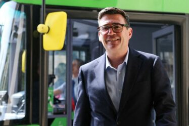 Liste des bus alors qu'Andy Burnham annonce un plafond tarifaire de 2 £ pour les passagers