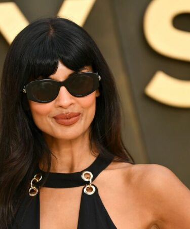 Piers Morgan sauvagement Jameela Jamil après des commentaires « anti-britanniques »