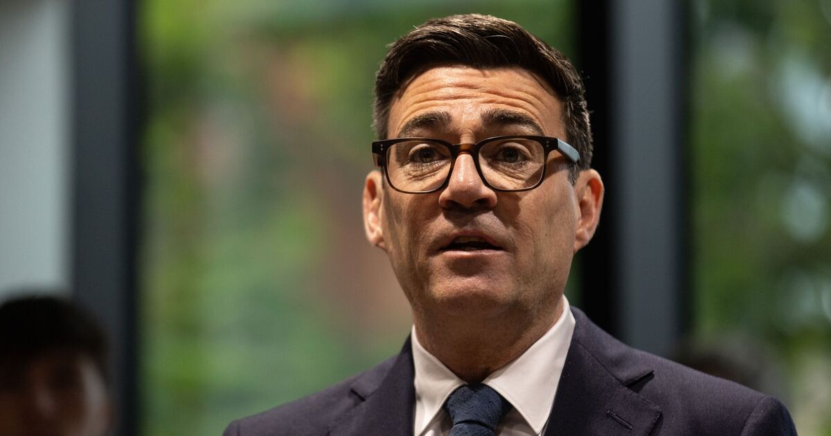 Politique EN DIRECT : Andy Burnham fait marche arrière sur un changement fiscal massif après le ridicule des conservateurs