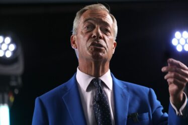 Politique EN DIRECT : Nigel Farage fera une déclaration imminente sur « l'avenir de la vie publique »