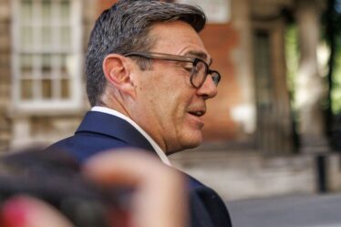 Politique EN DIRECT : échec à faire bouger le cadran - aucun signe pour l'instant d'un rebond de Burnham dans les sondages
