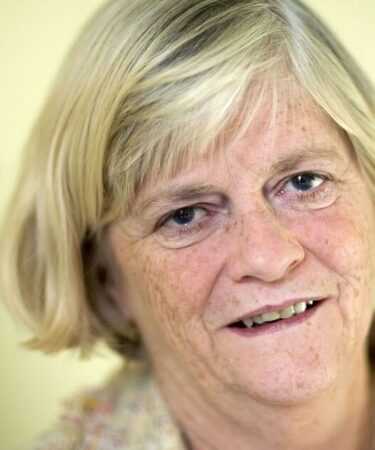 Politique EN DIRECT : les hommages affluent pour Ann Widdecombe