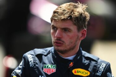 Red Bull a prévenu que Max Verstappen "voudrait y aller" alors que le manager était repéré avec Helmut Marko