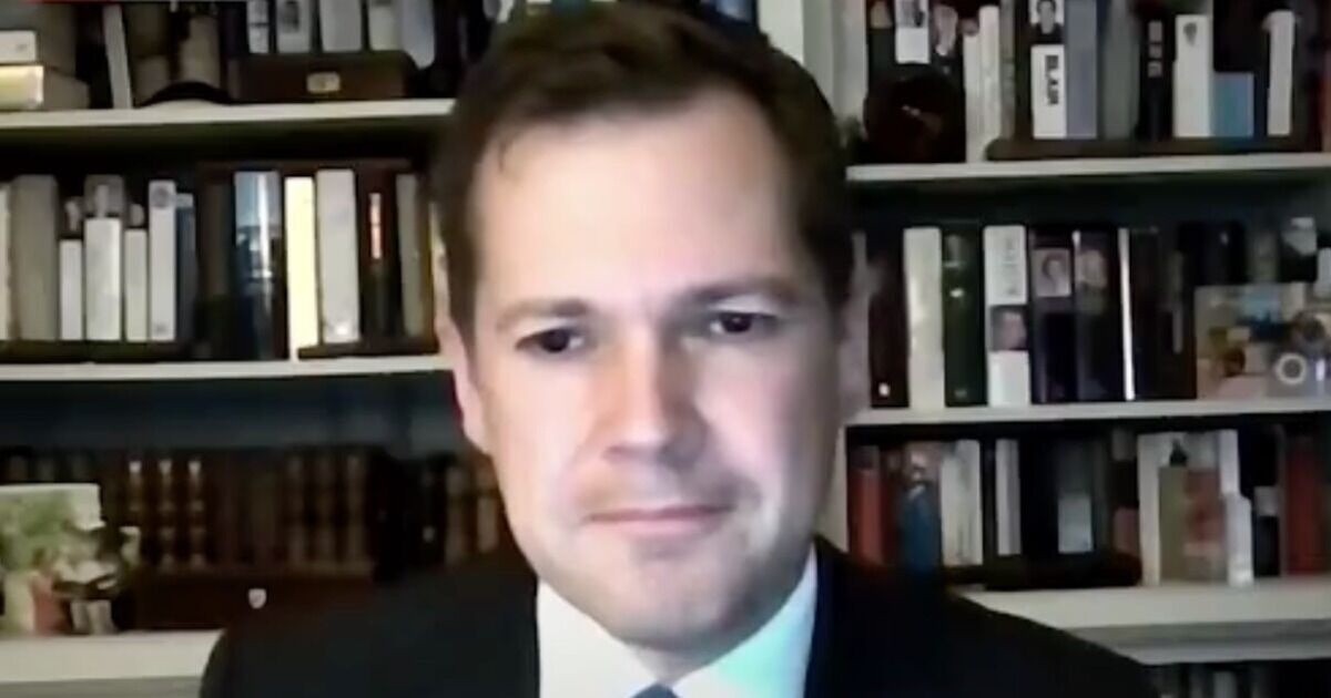 Robert Jenrick explose chez Ed Balls après un commentaire sauvage au micro de GMB
