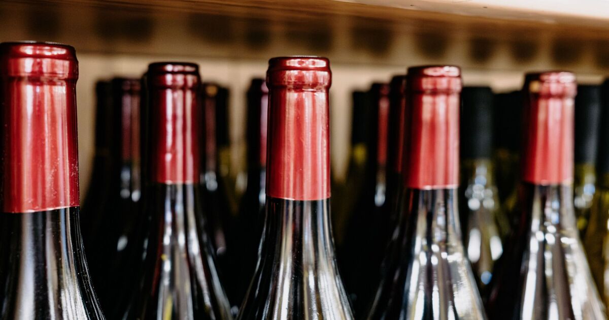 Un magasin de vin britannique va fermer ses portes après s'être plongé dans l'administration - en activité depuis 59 ans