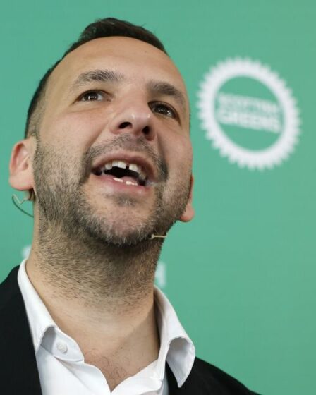 Zia Yusuf demande l'arrestation de Zack Polanski après les « menaces de mort » de Nigel Farage